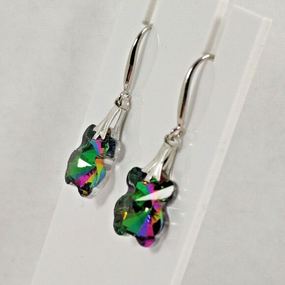 Silver Tone Metal Iridescent Glass Dangle Earrings Teddy Bear Clover Flower - Picture 3 of 11